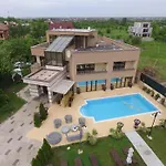 Dream Party Villa