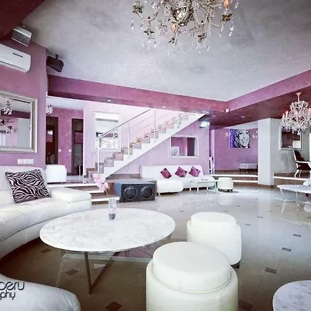 Dream Party Villa